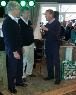 Alan Parker presents Wim van Noortwijk with Scotland LX whisky