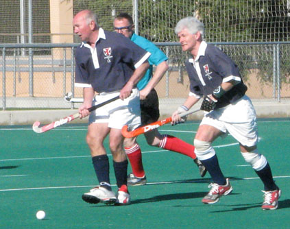 Dunlop and McIntosh take on the Welsh defence in San Cugat